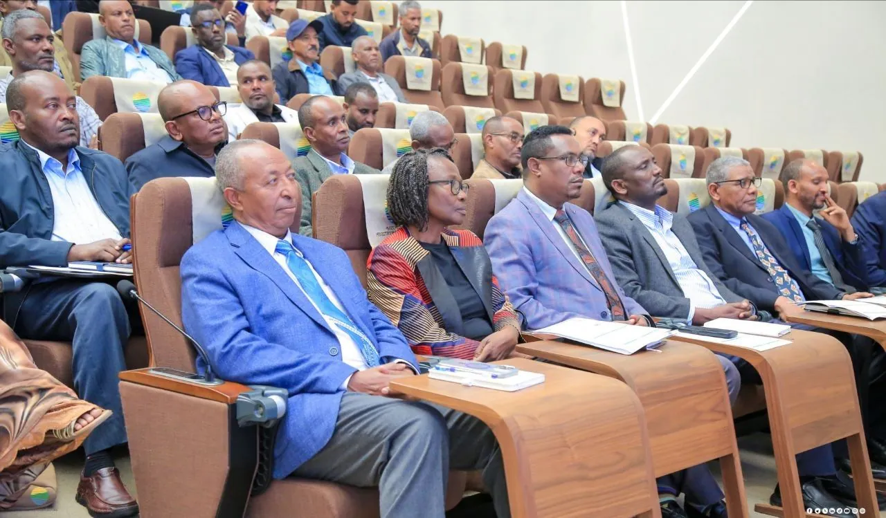 Seed-sector stakeholders and officials in the audience at the launch